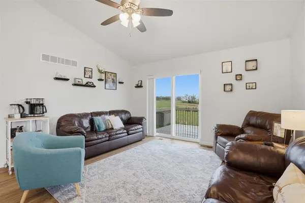 817 Hughes St, Coralville, IA 52241