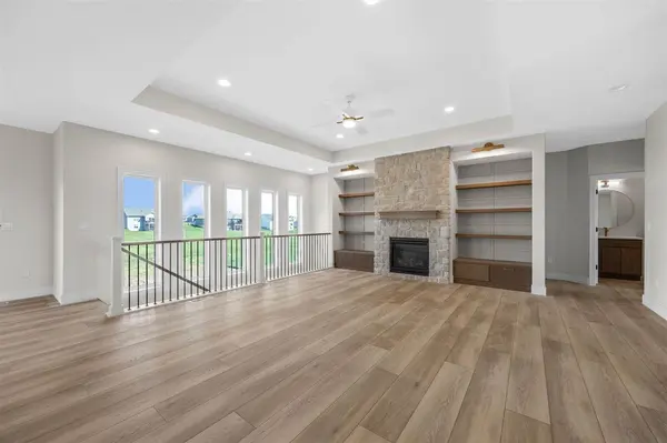 5501 Silver Ridge Rd, Marion, IA 52302