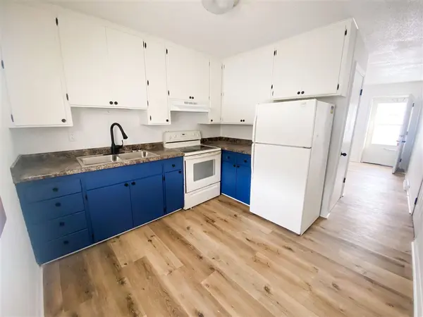 1915-1917 Taylor Dr, Iowa City, IA 52240