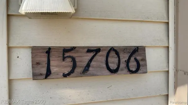 15706 Isabelle ST, Romulus, MI 48174