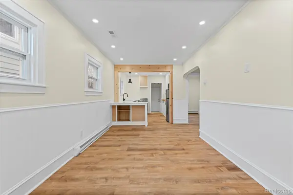 50 E Hayes AVE, Hazel Park, MI 48030