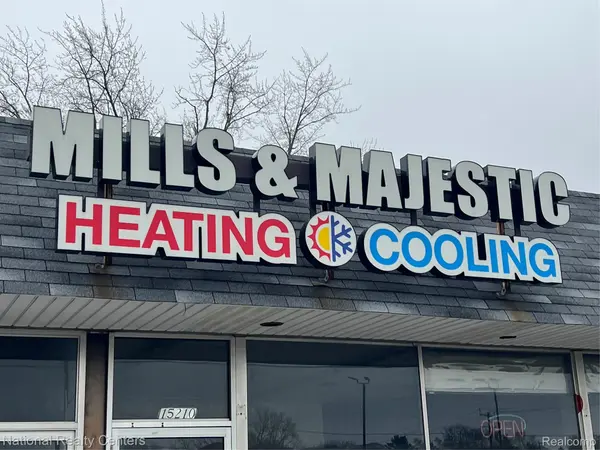 15210 Middlebelt RD, Livonia, MI 48154