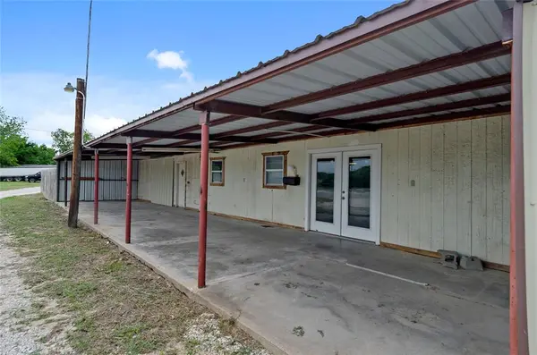 5716 N 287, Alvord, TX 76225
