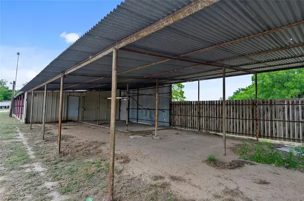 5716 N 287, Alvord, TX 76225