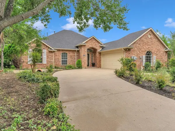 1536 Valley Creek Road, Denton, TX 76205