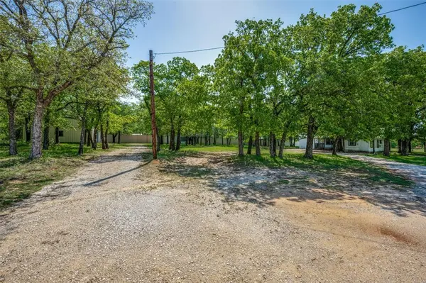 119 Private Road 1186, Decatur, TX 76234