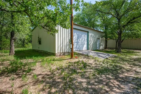 119 Private Road 1186, Decatur, TX 76234