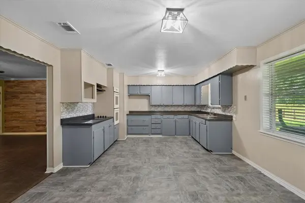 2228 VZ County Road 1110, Grand Saline, TX 75140