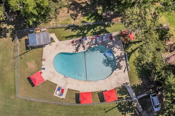 105 Red Oak Street, Alvarado, TX 76009