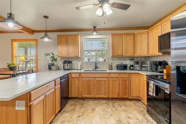 113 LBJ Ranch Road, Trinidad, TX 75163