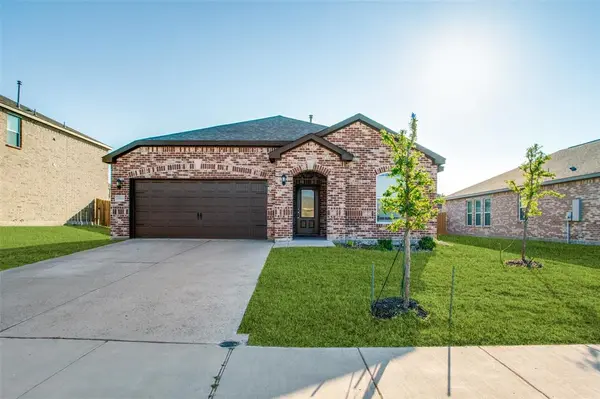 2024 Jeanine Drive,  Anna,  TX 75409