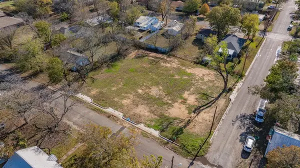 1040 W Oak Street, Stephenville, TX 76401