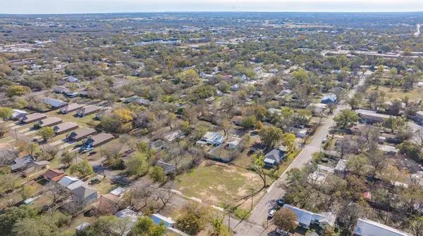 1040 W Oak Street, Stephenville, TX 76401