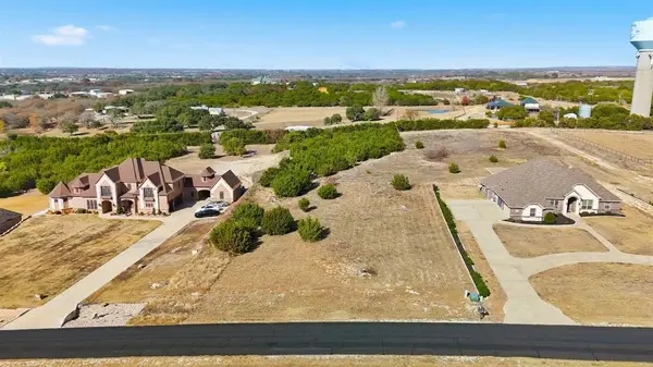 7076 Heathington Boulevard, Granbury, TX 76049