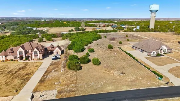 7076 Heathington Boulevard, Granbury, TX 76049