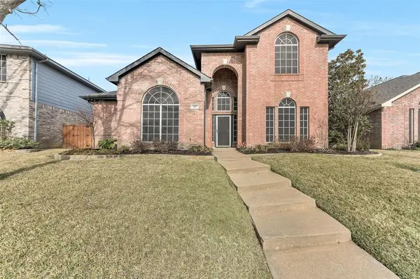 857 SUMMIT POINTE, Lewisville, TX 75077