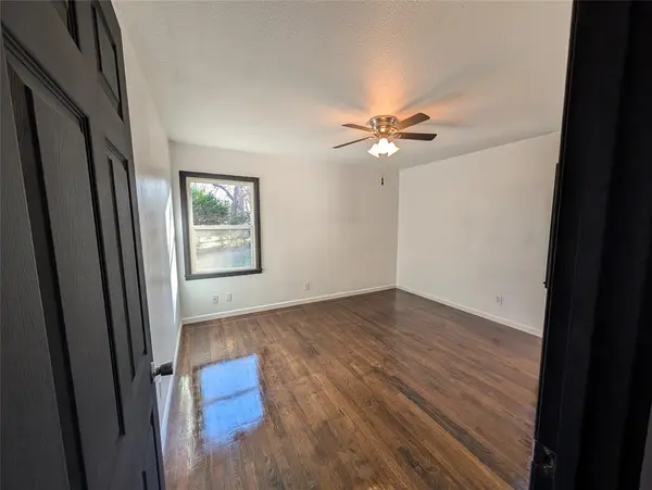 209 CEDAR Street, Hurst, TX 76053