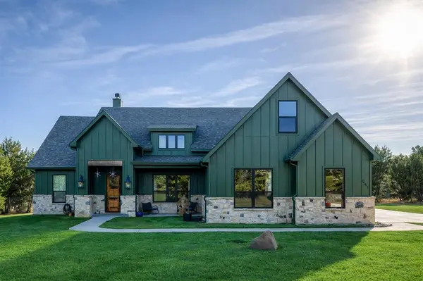 301 Sharla Smelley Road, Weatherford, TX 76088