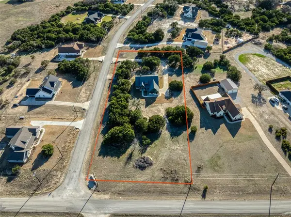 301 Sharla Smelley Road, Weatherford, TX 76088