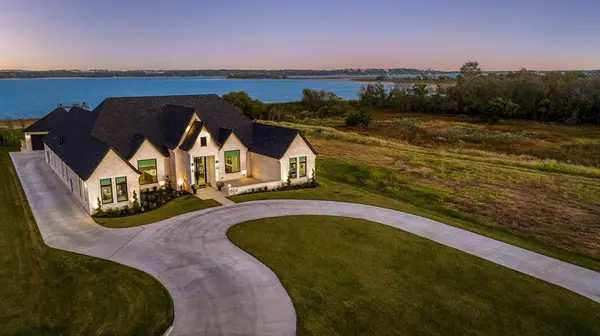 1804 Laguna Bay S, Pelican Bay, TX 76020