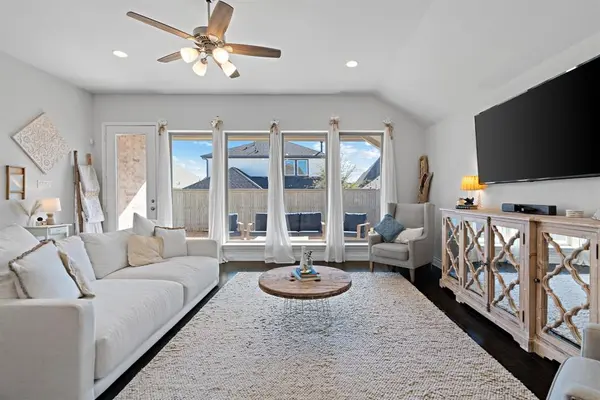 2429 Lazy Dog Lane, Northlake, TX 76247