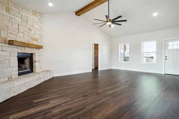 293 County Road 1111, Decatur, TX 76234