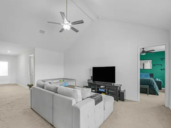 9949 Voyager Lane, Fort Worth, TX 76131