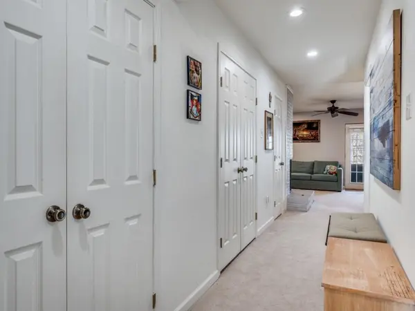 9835 Estate Lane, Dallas, TX 75238