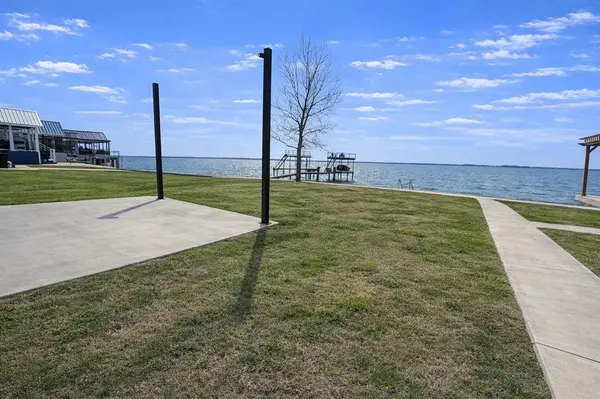 6454 Peninsula Road, Kerens, TX 75144