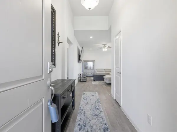 448 Regatta Lane, Azle, TX 76020