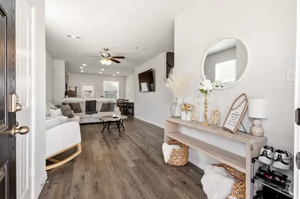 1329 Wentwood Drive, Desoto, TX 75115