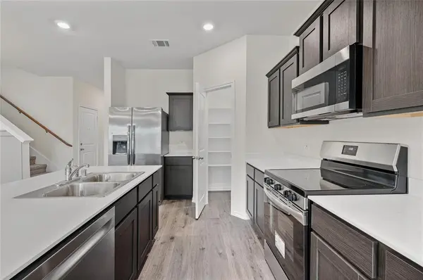 3422 TOMAHAWK Drive, Sherman, TX 75090