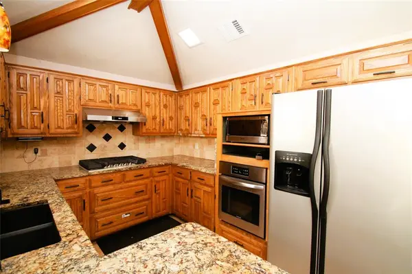 3929 Alto Avenue, Carrollton, TX 75007