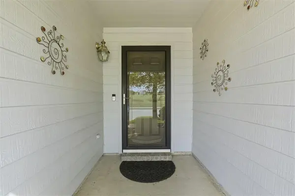 5762 Firethorn Drive, Dallas, TX 75249