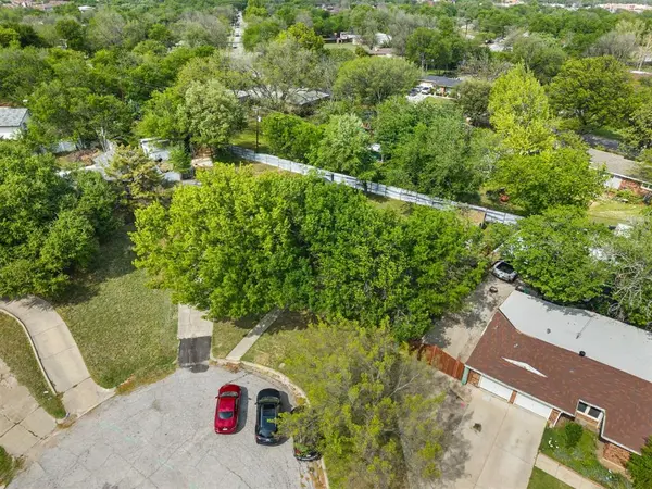 3154 Chamness Court, Haltom City, TX 76117