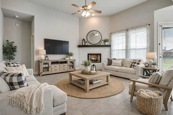 6206 Horizon Drive, Midlothian, TX 76065