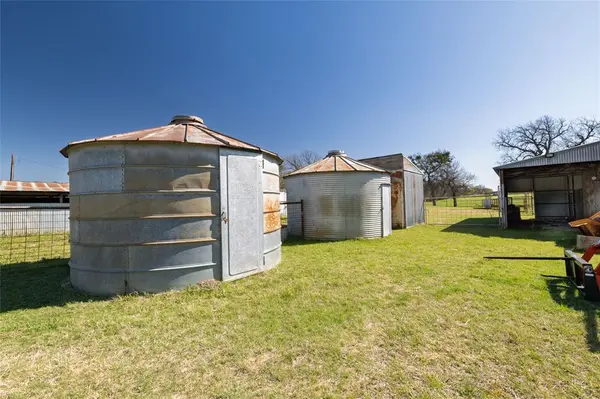 6634 Tim Donald Road, Justin, TX 76247