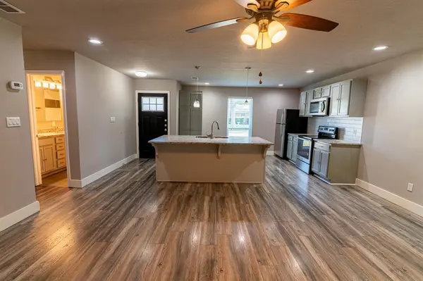 807 Meadow Mead Drive, Allen, TX 75002