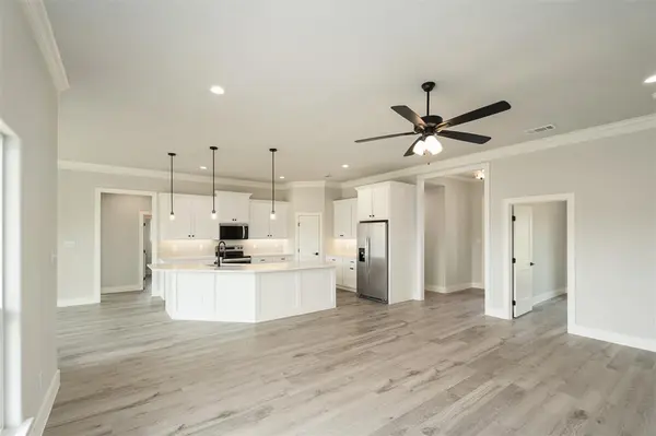 509 Limestone Circle, Mabank, TX 75147