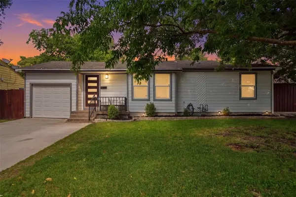 4401 Cherokee Trail, Fort Worth, TX 76133