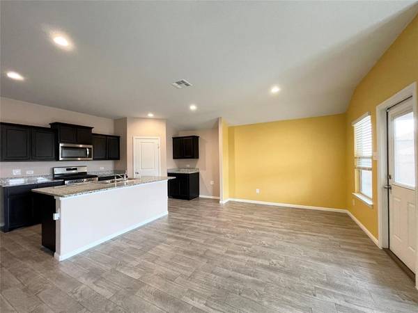 8921 Eagles Landing Drive, Fort Worth, TX 76179