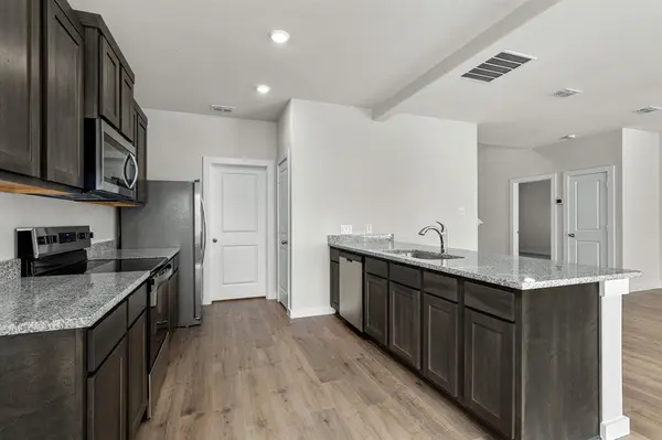 1724 Paul Drive, Seagoville, TX 75159