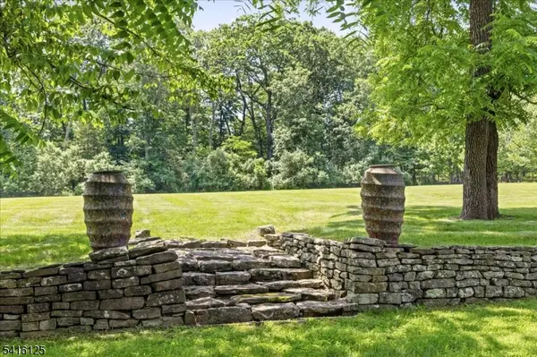 56 Strimples Mill Rd, Delaware Twp., NJ 08559