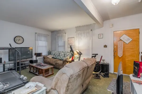 245 Preakness Ave, Paterson City, NJ 07502