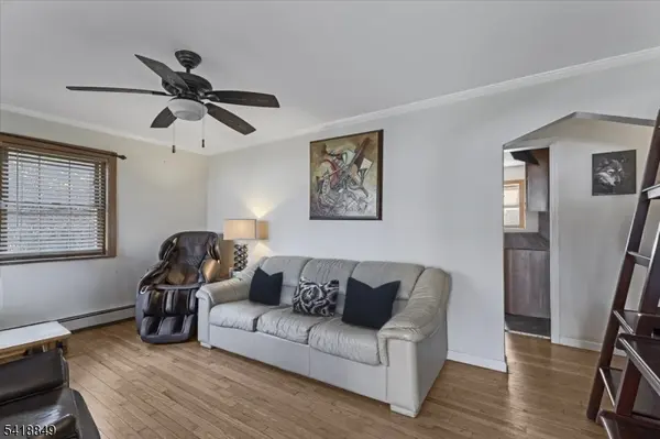 426 Brook Ct, Plainfield City, NJ 07060