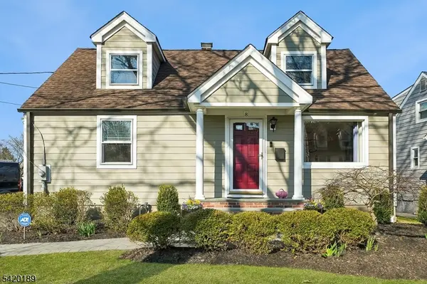 8 Edison Dr, Summit City, NJ 07901