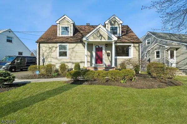 8 Edison Dr, Summit City, NJ 07901