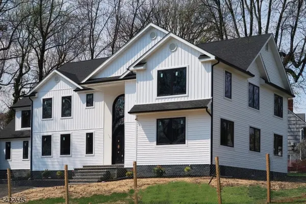 261 Apple Tree Ln, Mountainside Boro, NJ 07092