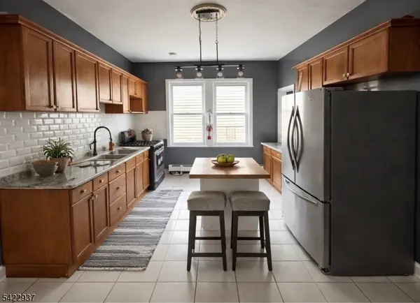 32 Rosehill Pl, Irvington Twp., NJ 07111