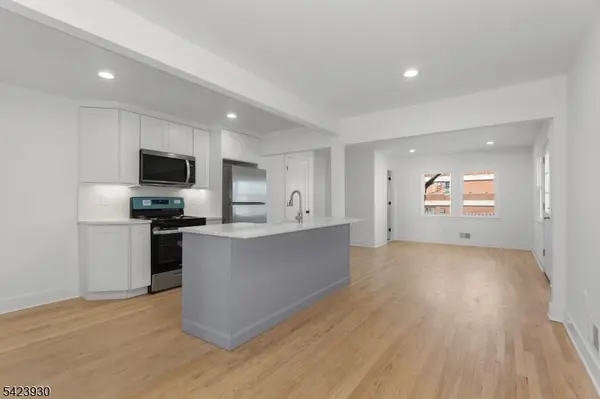 325 Hollywood Ave, Hillside Twp., NJ 07205